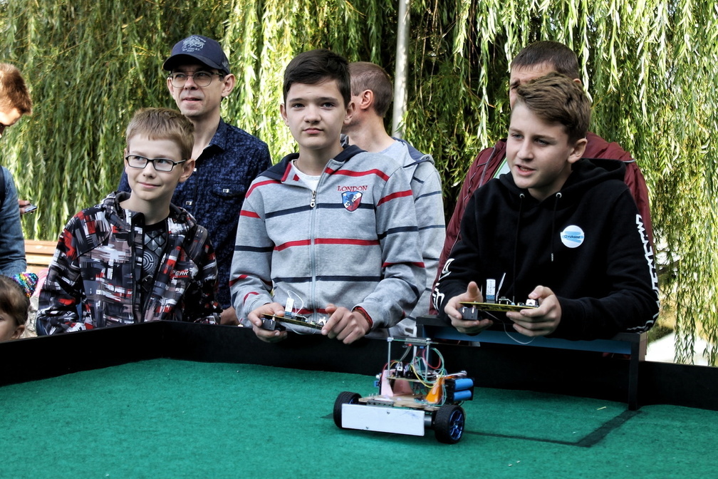Всероссийские соревнования по робототехнике во Владивостоке поддержит «Ростелеком»