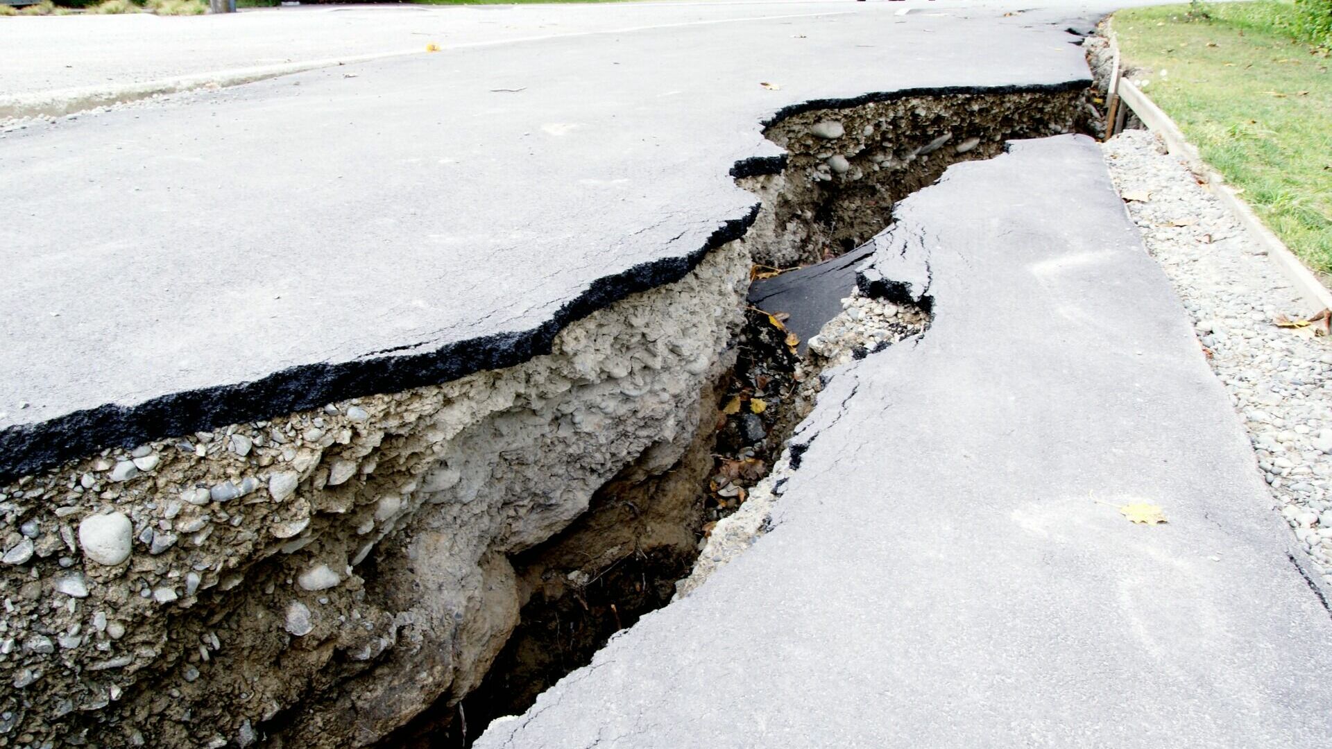 Какова вероятность землетрясения во Владивостоке?