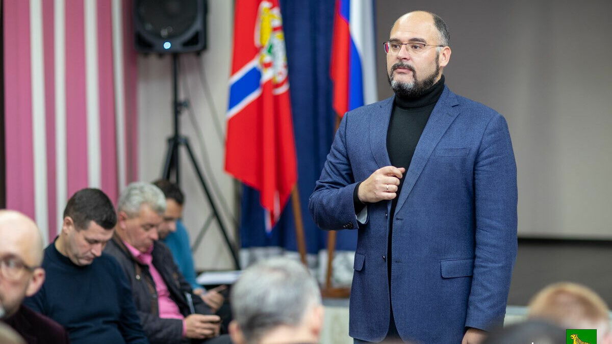 Мэр Владивостока обсудил перспективы Первомайского района с его жителями