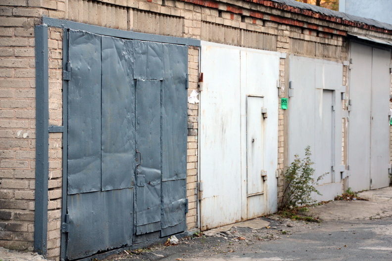 В Приморье автовладельцы ринулись регистрировать гаражи по упрощённой схеме