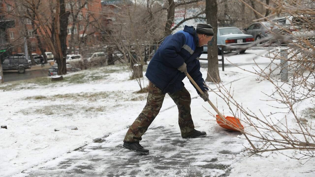 Ледяной дождь не застал врасплох власти Владивостока
