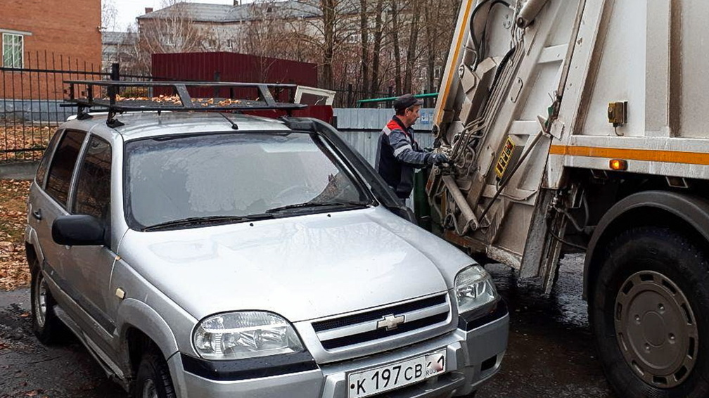 Новые штрафы за перекрытие проезда мусоровозам предложили ввести в Приморье