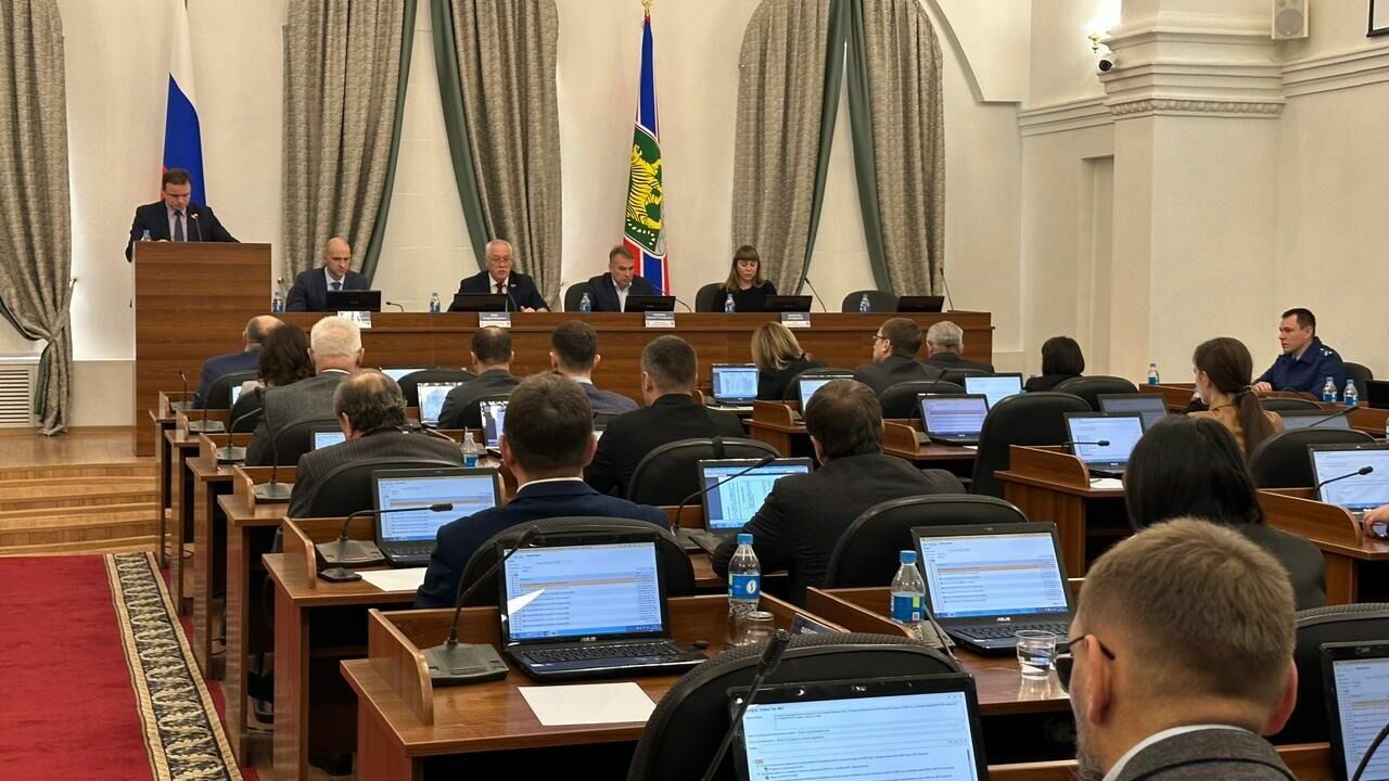 Упор на социалку: во Владивостоке приняли бюджет на 2023 год